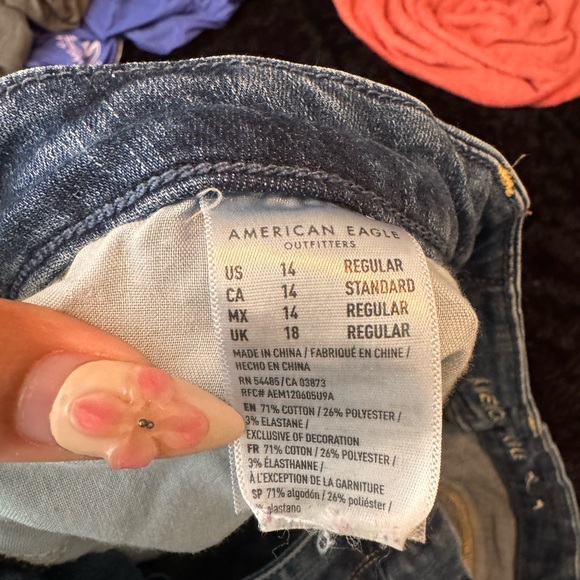 American eagle ripped skinny jeans - Picture 3 of 3
